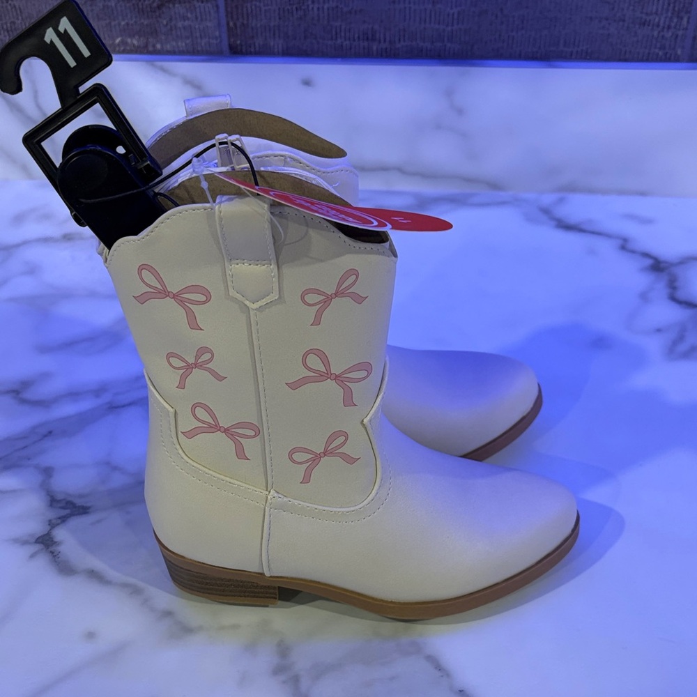 Wonder Nation White Boots with Pink Bows